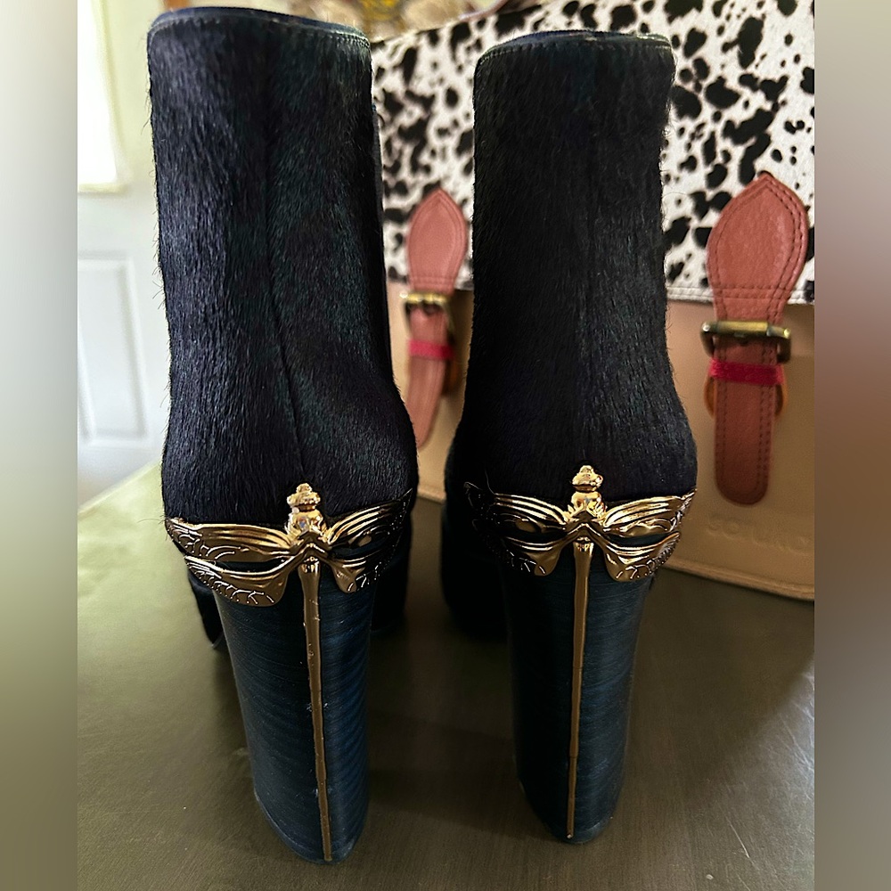 Tory Burch Theodora Ankle Booties size 9